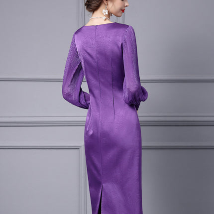 Zhili Purple Feminine Dress with Three-Dimensional Floral Decoration, Pleated Waist, and Bodycon Skirt That Accentuates the Figure, Spring 2026