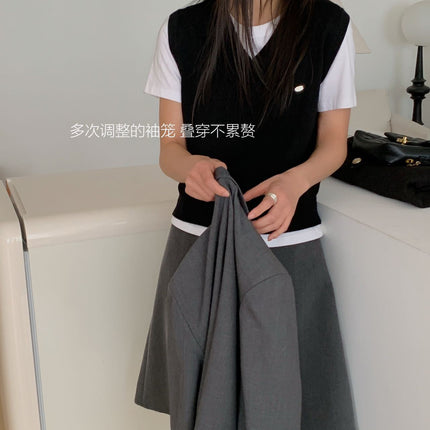 Du Xiaozhai's New Autumn and Winter Layering Products Are Preferred Wool Knitted Vest Women's V Neck Short Sleeveless Casual Sweater Top