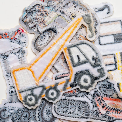 Hot-Selling Computer Embroidery Excavator Engineering Vehicle Bulldozer Cartoon Embroidery Cloth Patch No-Sew Iron-On Hot Melt Adhesive Patch