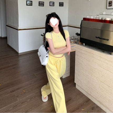 Hot Girl Hits the Street Casual Sports Yellow Suit Women's Summer 2025 New Short-Sleeved Shirt Wide-Leg Pants Two-Piece Set