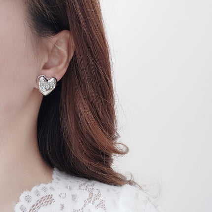 Love Pearl Earrings Niche Design Sense Cold Wind Ear Stud Elegant Light Luxury Earrings Mosquito Incense Plate Ear Clip