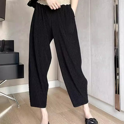 Japanese-Style Pleated Casual Pants for Women, Spring 2026, Issey Miyake Style, Cropped Harem Pants, Loose Fit, Hip-Covering, Slimming Magic Pants