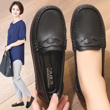 Mom's Shoes for Spring and Autumn, Non-Slip Soft Sole Flat Shoes, Comfortable for Middle-Aged and Elderly Women, 2026 New Model, Middle-Aged Leather Shoes for Grandma
