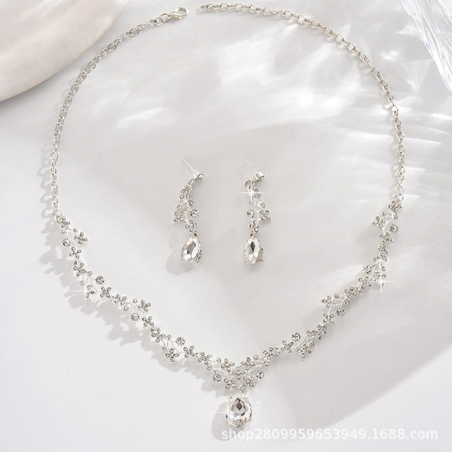 Vintage Light Luxury Crystal Drop Necklace Earrings suit Fashion Elegant Bridal Dress Accessories Necklace Jewelry Goods