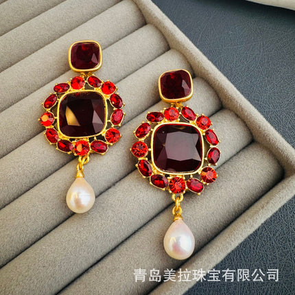 Oscar European and American Retro Colorful Palace Style Niche Design Glazed Baroque Pearl Earrings Medieval Earrings for Women