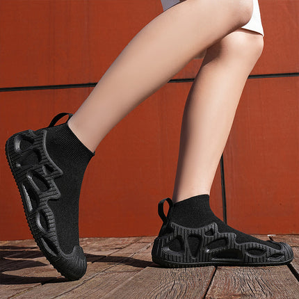 Cross-border spot socks shoes men's spring and autumn explosions 2023 new couple shoes sneakers women's shoes appearance patent
