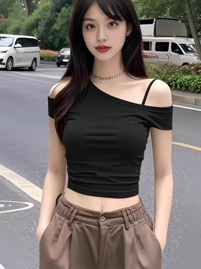 New Style Pure Desire Short Crop Top for Hot Girls, One-Shoulder Black Asymmetrical Neckline, Unique and Chic Small Top, Women's Summer Short-Sleeve T-Shirt