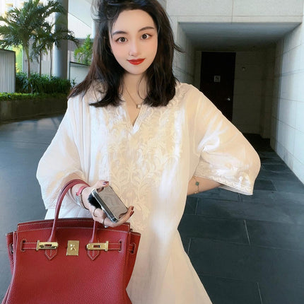 Retro half-open collar cotton and linen dress women's 2024 Summer new artistic style high-end embroidered holiday style midi dress