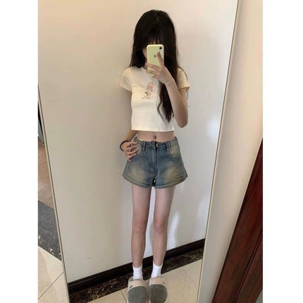 Summer New Retro Distressed Hot Girl Denim Shorts Women's Hip-Covering A-Line Slimming Look High-Waisted Straight Hot Pants Ins