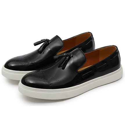 Men's shoes patent leather brogue carved fashion Joker casual shoes flat board shoes bright cross-border e-commerce a generation of hair
