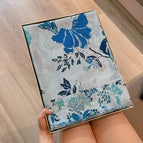 Light Luxury Bronzing Flowers Blue
