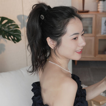 Autumn and Winter new South Korea black velvet clip medium-sized back head hairpin women's high-grade shark clip hair accessories clip