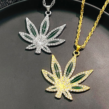 Cross-border New Diamond Maple Leaf Necklace Cold Wind Small Lilac Leaf Pendant Chains Punk Hip-hop Necklace Chain