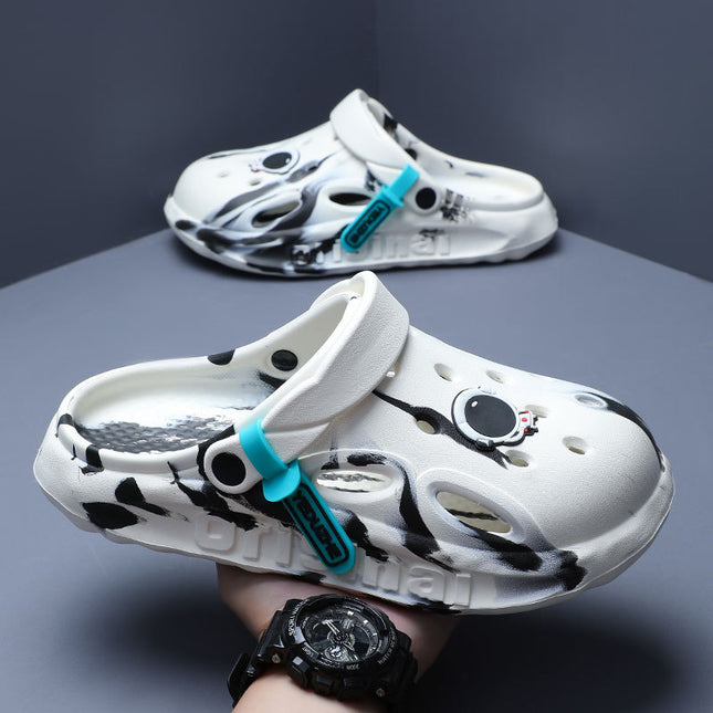2024 New Beach Cave Shoes Men's Soft Sole Shoes Feeling Outdoor Wear Men's Shoes Internet Popular Super Hot Baotou Sandals