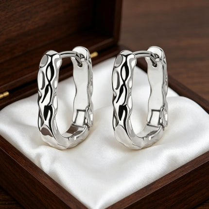European and American Niche Earrings Design Light Luxury High-End Earrings for Women Summer Simple and Versatile Copper Gold-Plated Earrings Wholesale