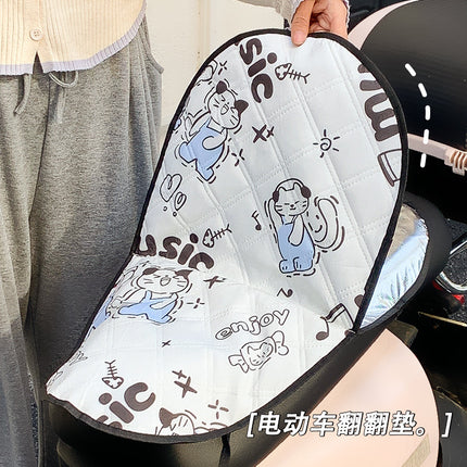 Creative cartoon memory cloth aluminum film summer sunscreen heat insulation waterproof electric car cushion motorcycle dustproof flip pad