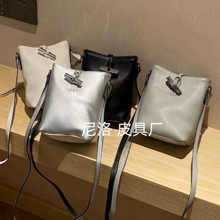 High-Quality Dragon-Embellished Fashionable Bamboo Bucket New Handbag Lightweight Mobile Phone Bag Single-Shoulder Mommy Portable Women's Bag Trendy