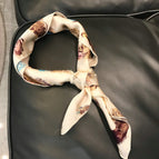 Off-white feathers / Below 60cm