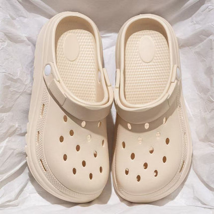 25 New Styles of Croc Shoes for Women, Summer Casual Fashion, Thick Soles for Going Out, Versatile, Non-Slip, Comfortable and Breathable, Men's Wholesale Cartoon