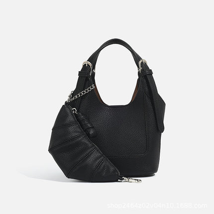 PU Croissant Bucket Bag / Sac Seau Croissant PU