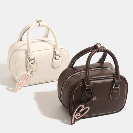 Niche Toast Bag Women's Large Capacity Tote Bag Commuting Shoulder Underarm Bag 2024 New Portable Bowling Bag