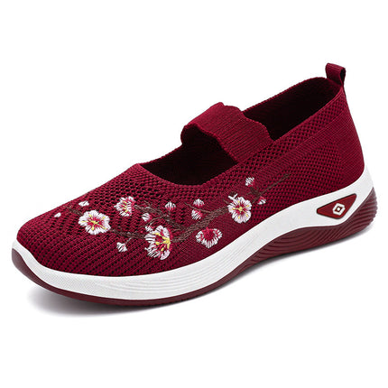Old Beijing Style Women's Shoes, New Versatile Shallow Mouth Soft Sole Comfortable Slip-On Casual Embroidered Mother Shoes for Women
