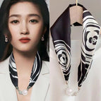 09-Rose Black White (Pearl Scarf)