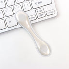 White / Magnetic bookmark