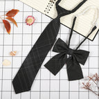 All-match black check (tie collar)