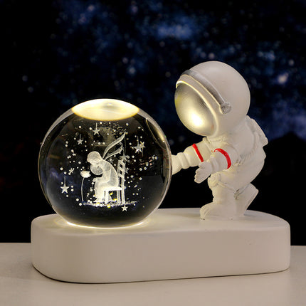 Creative Astronaut Crystal Ball Night Light Resin Crafts Desktop Ornaments Atmosphere Light Souvenir Birthday Gift