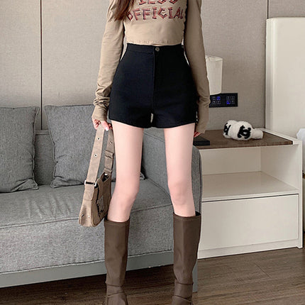 2024 New Hot Girl A- shaped Hot Pants High Waist Hip Casual Pants Women's Black Shorts Summer Slimming Straight Pants
