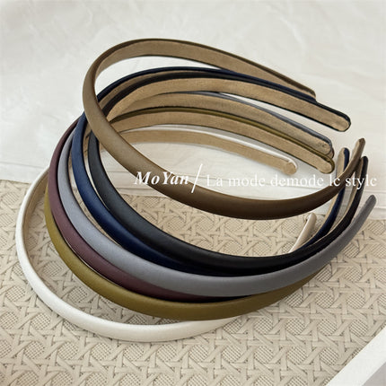 Korean-Style Simple Fabric Hairband with a High-End Feel, Versatile for Going Out, Retro Elegant Hair Accessory, Trendy Hair Clip