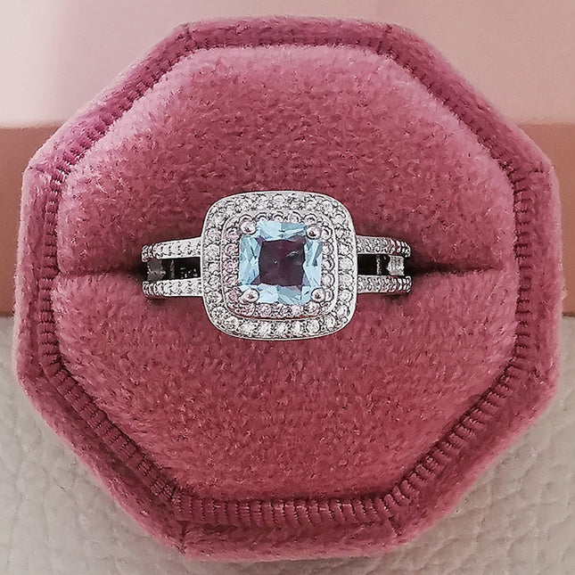Square ring hot selling luxury fashion niche high sense Amazon supply r4994