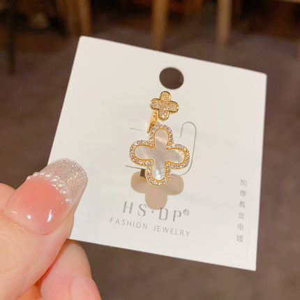 Niche Personalized Fashion Light Luxury All-match High-end Sense Micro-inlaid Zircon Shell Four-leaf Flower Opening Ring Delicate Finger Ring