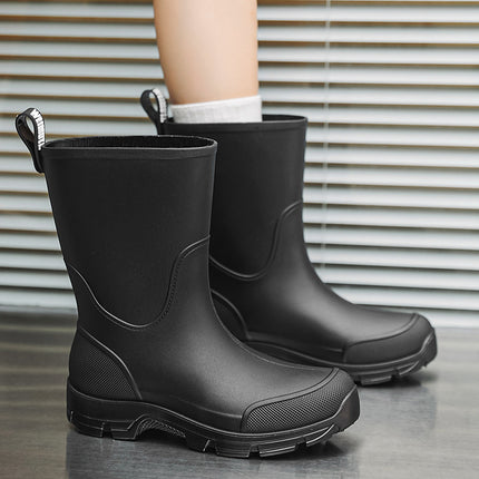 High-Quality Japanese and Korean Fashion Mid-Calf Men's Rain Boots, Outdoor Thick-Soled Waterproof Rain Boots, Non-Slip Kitchen Rubber Shoes, Versatile Car Wash Shoes