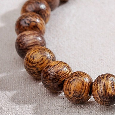 Popular Live-Stream Crystal Bracelets, Agarwood and Aquamarine Beaded Bracelets, Wooden Bead Bracelets for Leisure Play, Wholesale for Market Stalls