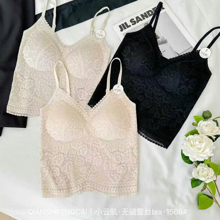 Popular Xiaoyunji Lace Spaghetti Strap Seamless Camisole with Built-In Bra Pads Versatile Beautiful Back Underwear