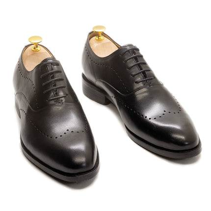 2024 Men's Shoes Spring/Summer Brogue Carved Pointed Business Handmade Gentleman Elegant Oxford Shoes Men's Large Size Shoes Men