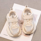 Off-white / Approximately 16.7cm in size 27