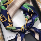 Blue gold horseshoe buckle / 70*70