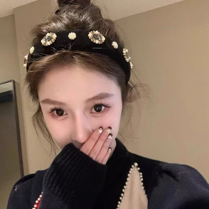 Black Velvet Rhinestone Pearl Headband Luxury High-End Hair Accessory New Style with Rhinestone Embellishments