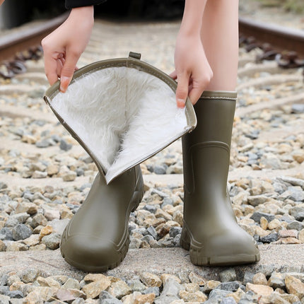 New Style Women's Rain Boots, Mid-Calf, Thickened, Wear-Resistant, Non-Slip, Trendy Rubber Shoes for Outdoor Camping and Hiking, Waterproof Women's Rain Boots
