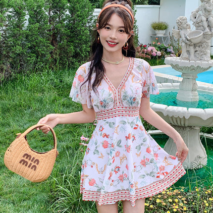 Couple's Matching Set: Women's Two-Piece Skirt-Style Swimsuit with Underwire and Gathering Effect, Conservative Summer Beach Shorts for Men, Suitable for Hot Springs and Vacation
