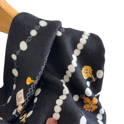 Double-Sided Silk Wool Scarf for Women in Autumn and Winter, Silk Wool 70 Square Scarf, Warm and Dual-Purpose, Versatile Elegant, Air-Conditioned Neck Protector for Women