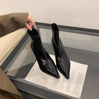 Black / 35