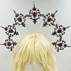 Black pointed outward + red diamond