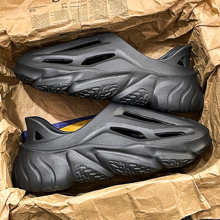 2023 New Men's Sandals Casual Garden Shoes Men's Outdoor Slippers Breathable Hole Shoes Men's Thick Sole Beach Shoes for Men