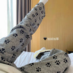 Gray cat paw / Plus size (160-180cm, 65-90kg )
