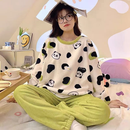 2024 New Autumn and Winter Coral Velvet Cartoon Stripesd Women's Pajamas Thickeneded and Wearable Home Wear Set