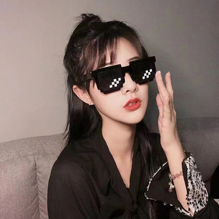 Women's sunglasses sunshade high-end sense Joker cute sweet beauty trendy sunglasses net red makeup artifact glasses wholesale